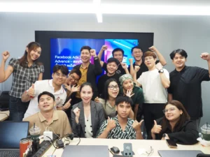 ภาพหมู่ผู้เรียนคอร์ส Facebook Ads Zero to Advance ในห้องอบรม